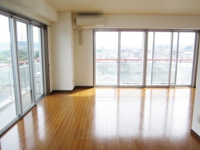 居室・リビング　★お部屋探しは株式会社タウンハウジング東京まで★