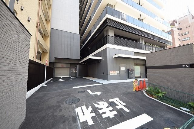 駐車場　お問合せは(株)タウンハウジングレジデンス事業部　赤坂店・…