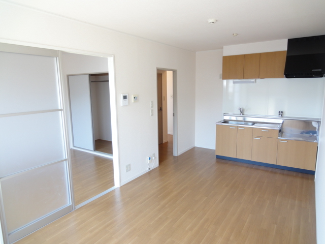 居室・リビング　広いリビングです。