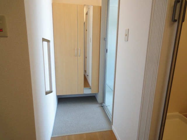 玄関　下駄箱ついてます。