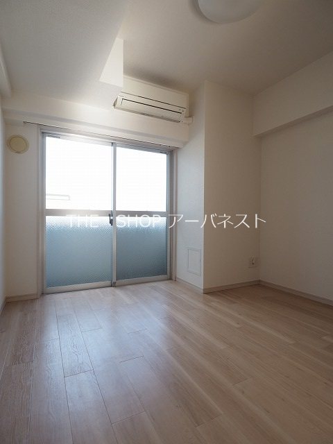 居室・リビング　洋室6.4畳