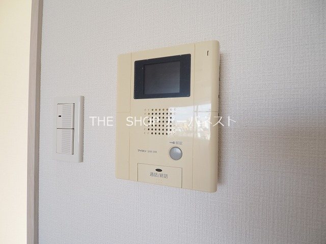 セキュリティ　モニター付きインターフォン