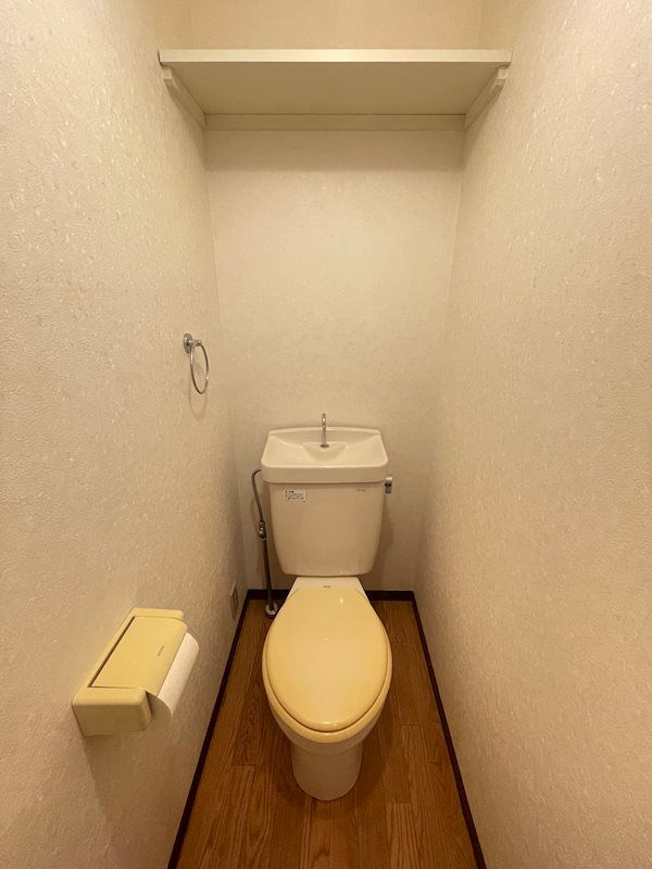 トイレ　落ち着いたトイレです