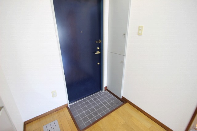 玄関　同物件別室