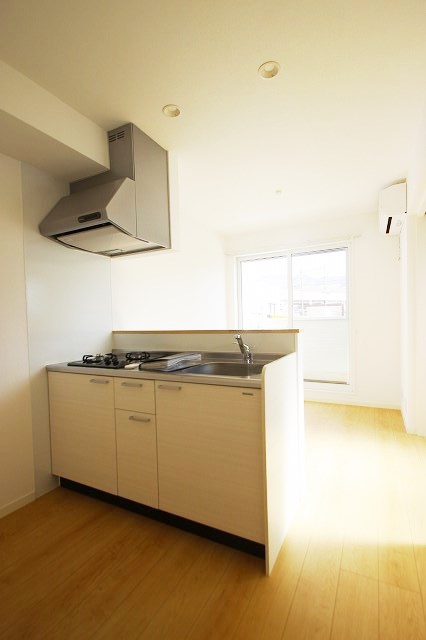 キッチン　同物件別室