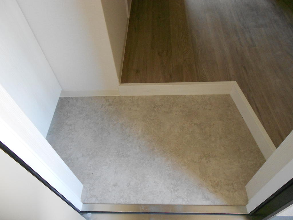 玄関　※同仕様