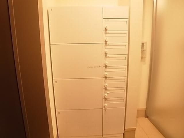 エントランス　★お問い合わせはタウンハウジングまで★