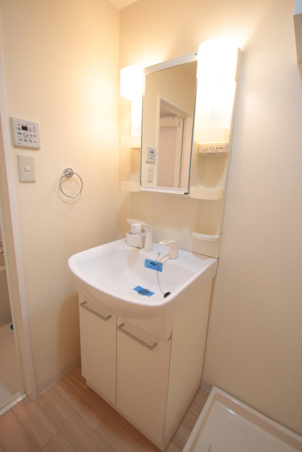 洗面設備　※同じ間取りの別室のお写真です。