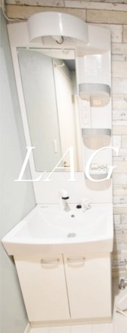 洗面設備　独立洗面台です。