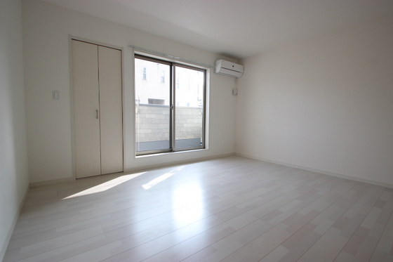 居室・リビング　※別部屋の写真です