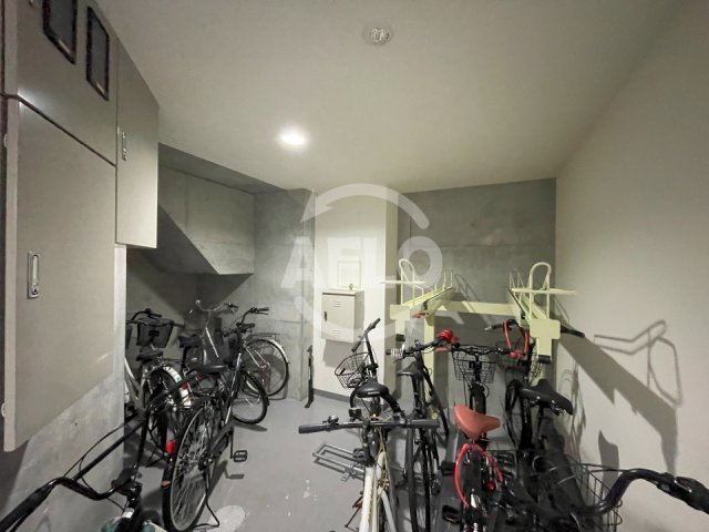 その他共有部分　クリスタル昭和　駐輪場