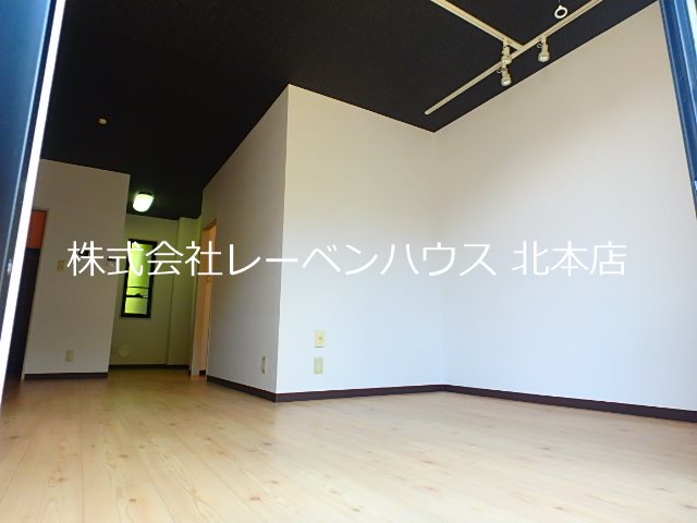居室・リビング　レーベンハウス北本店へ　048-590-5757