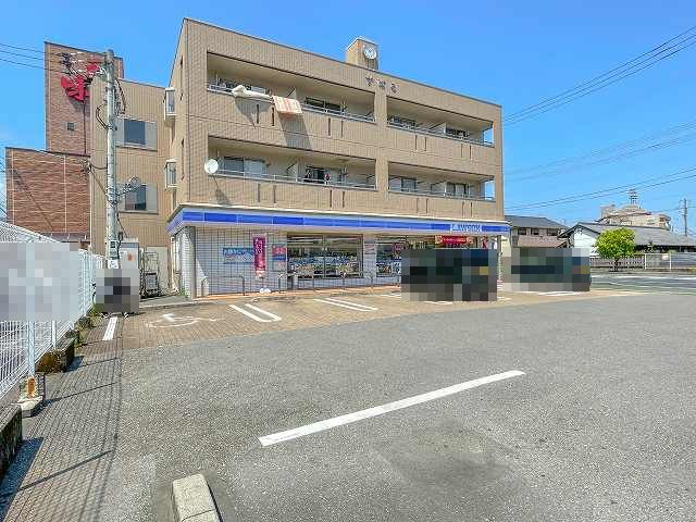 コンビニ　ローソン 高知栄田町店（コンビニ）まで196m