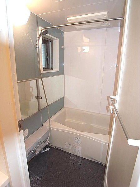 バス・シャワールーム　日々の疲れを癒すお風呂付です