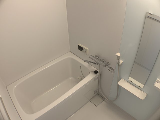 バス・シャワールーム　便利な追い焚き機能付き☆