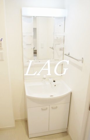 洗面設備　洗面台です。