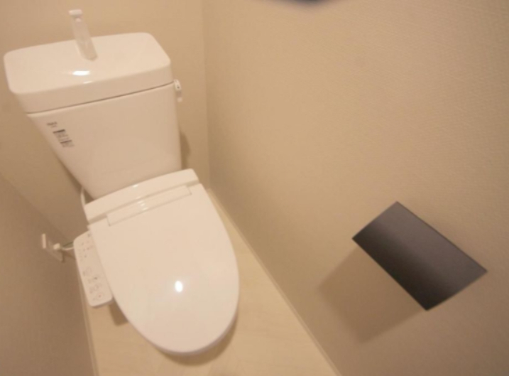 トイレ　※同施工会社のイメージ写真※
