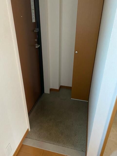 玄関　別タイプ部屋　参考写真です