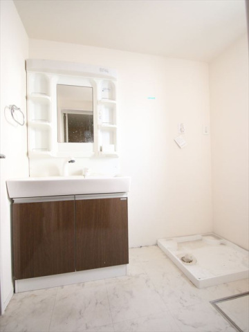 洗面設備　独立洗面化粧台・室内洗濯機置場