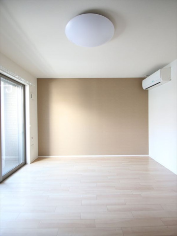 居室・リビング　5.7帖洋室　南向きで明るいお部屋