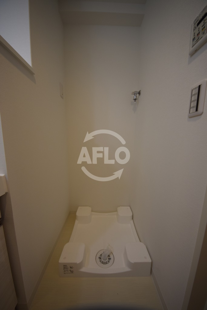 その他設備　ワールドアイ難波南ミラージュ　洗濯パン