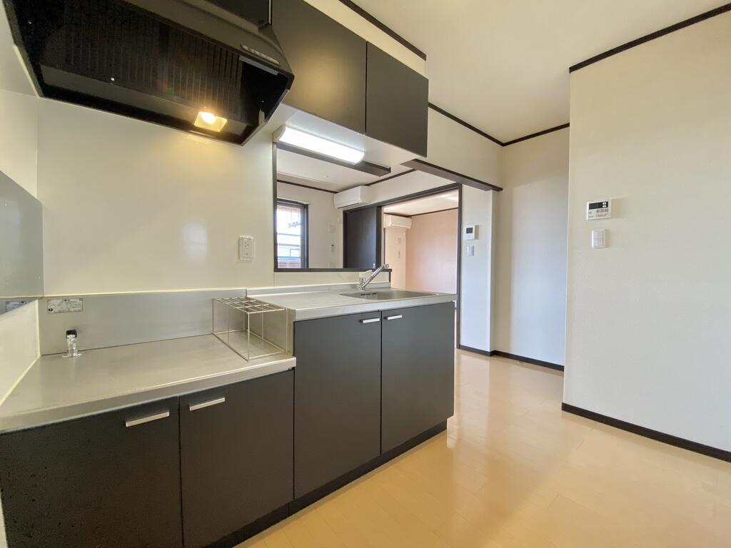 キッチン　同間取り類似部屋参考画像です