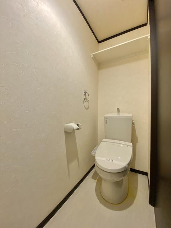 トイレ　同間取り類似部屋参考画像です