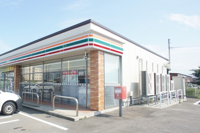 コンビニ　セブンイレブン燕吉田法花堂店（コンビニ）まで498m