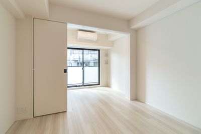 居室・リビング　別号室の写真です