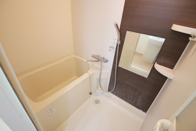 バス・シャワールーム　※別室の参考写真の為、現況優先です。