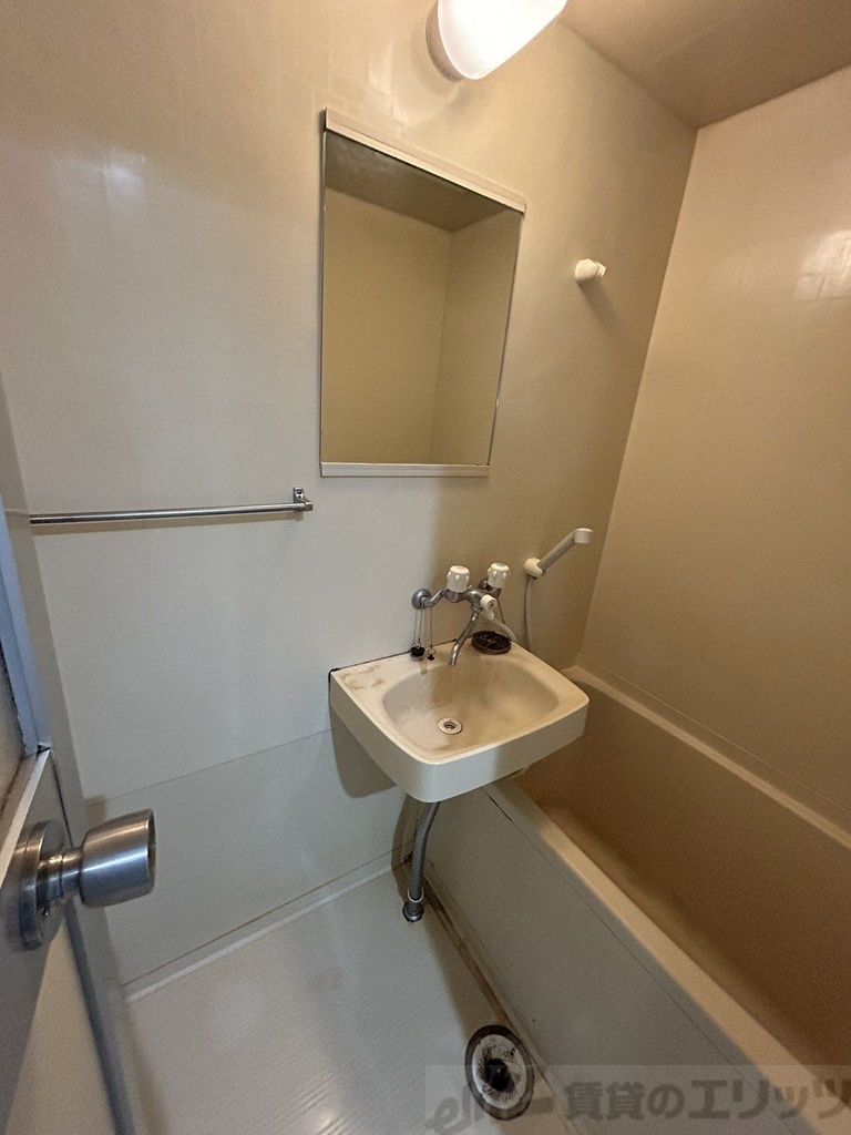 洗面設備　バス