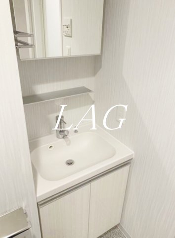 洗面設備　独立洗面台です。