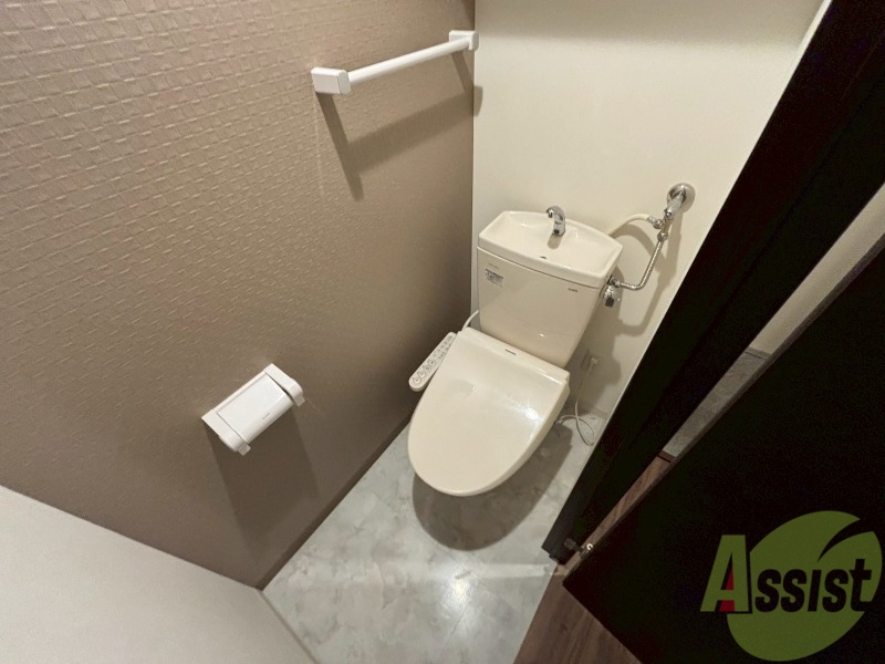 トイレ　トイレです。ウォシュレット付を探している方、おすすめです。