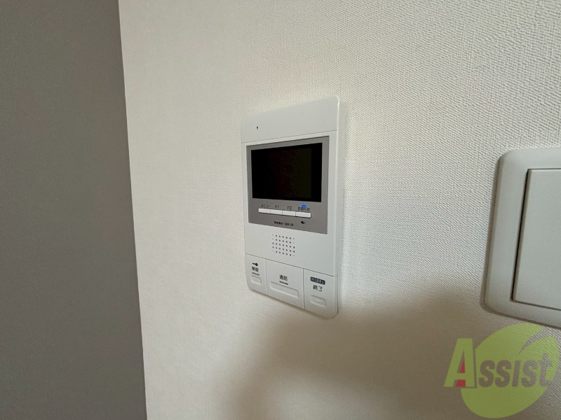 セキュリティ　ＴＶモニター付インターホンです。来客者の顔が見えるので安心！