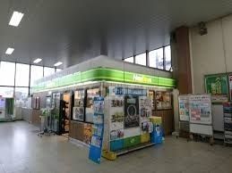 コンビニ　ニューデイズミニ船橋法典1号（コンビニ）まで860m