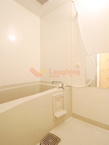 バス・シャワールーム　落ち着いた空間のお風呂です