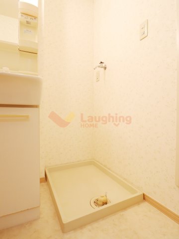 その他設備　車をお持ちの方に嬉しい駐車場付きの物件です