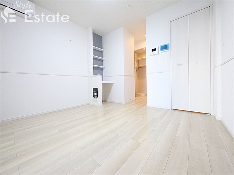 居室・リビング　内装