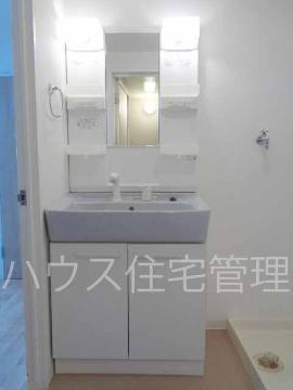 洗面設備　洗髪洗面化粧台