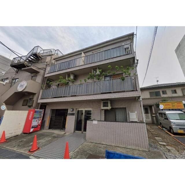 建物外観　鉄筋コンクリート造・総戸数は4戸です。