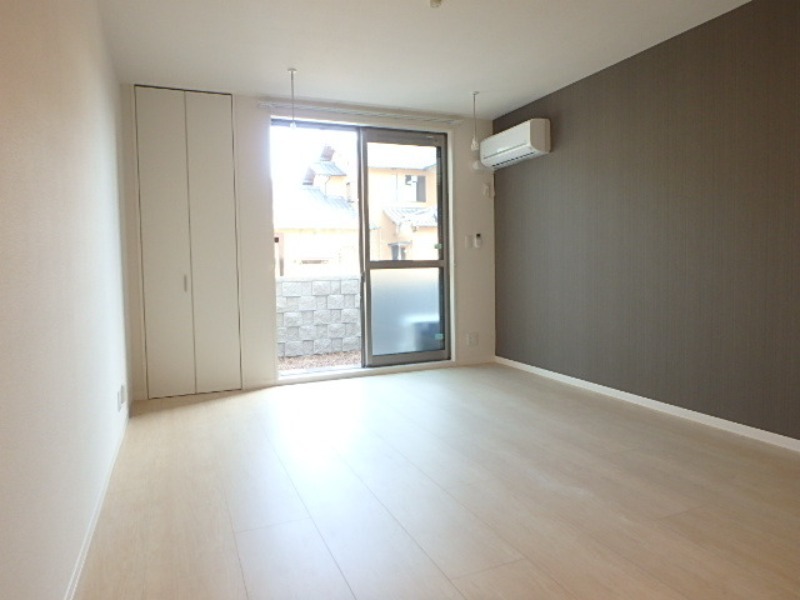 居室・リビング　図面と現状に相違がある場合には現状を優先