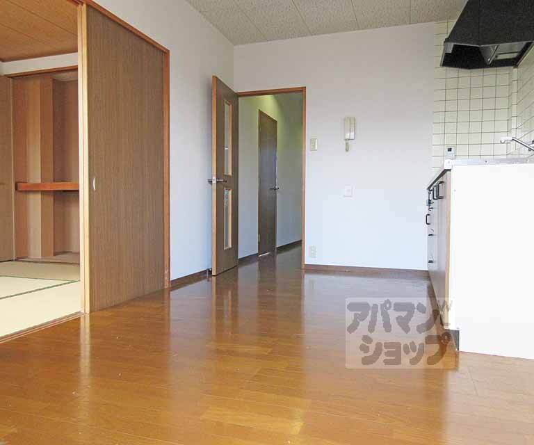 居室・リビング　開放感のある室内です