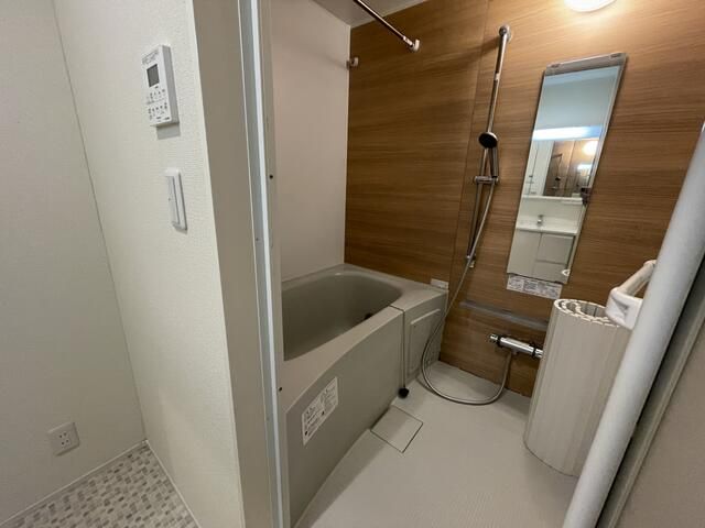 バス・シャワールーム　お風呂です