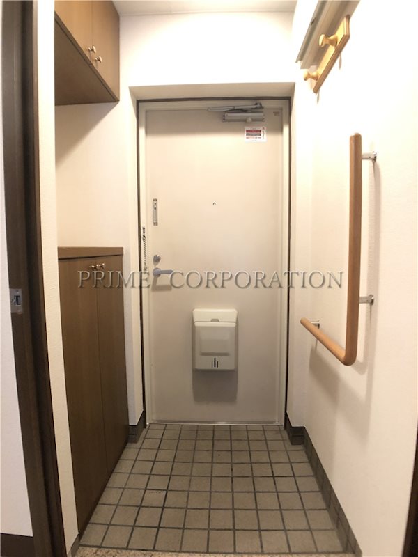 玄関　※参考写真※