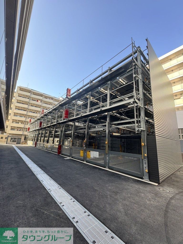 駐車場　駐車場