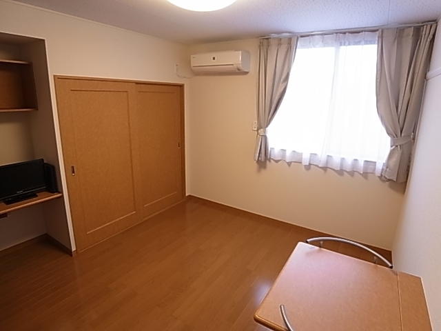 その他部屋・スペース　明るい洋室です