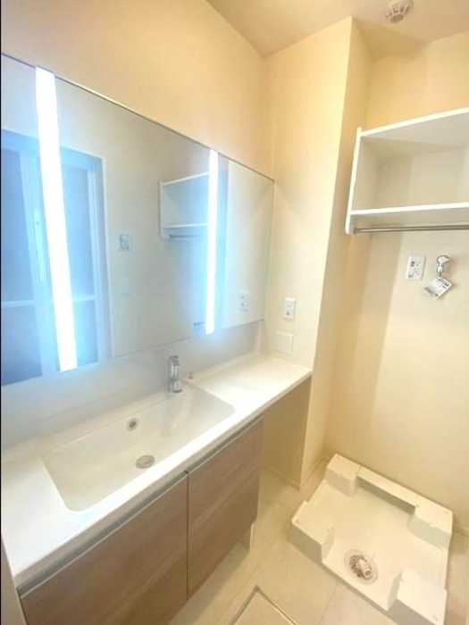 洗面設備　忙しい朝には欠かせない洗面所です