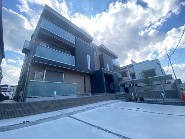 建物外観　落ち着いた雰囲気の外観です