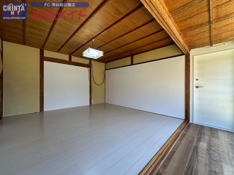 居室・リビング　母屋