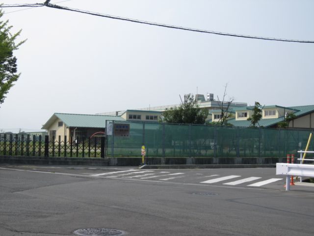小学校　東員町立稲部小学校（小学校）まで1267m
